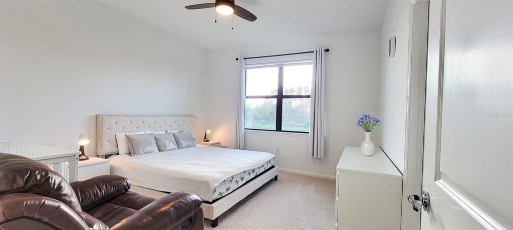 For Rent: $3,300 (4 beds, 2 baths, 1580 Square Feet)