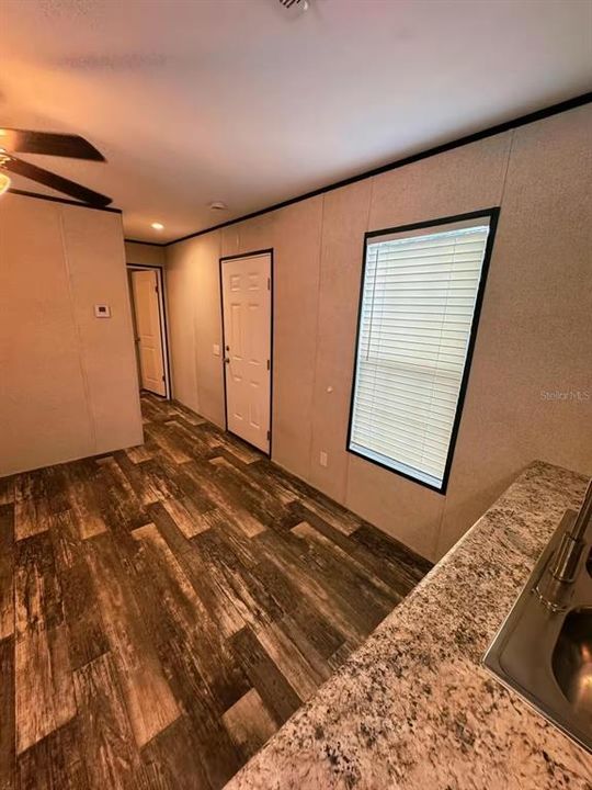 For Sale: $179,000 (2 beds, 2 baths, 784 Square Feet)