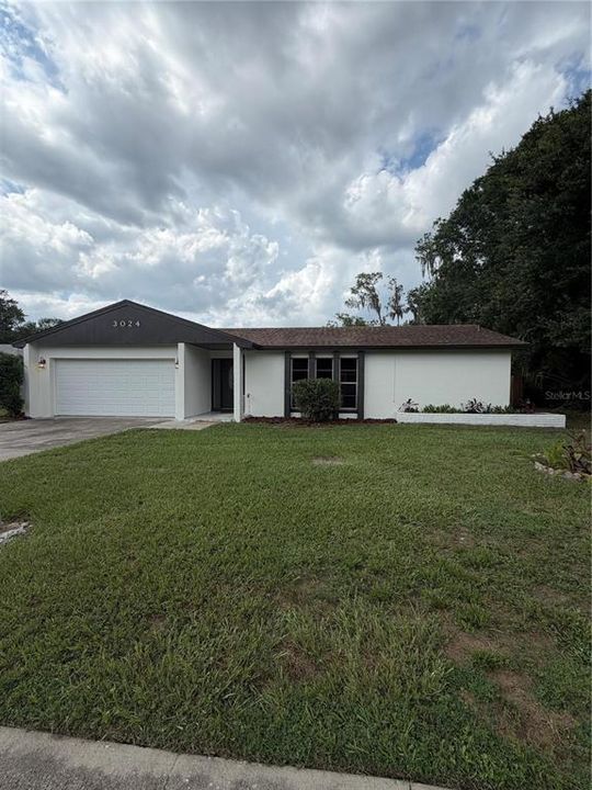 For Rent: $2,100 (3 beds, 2 baths, 1405 Square Feet)