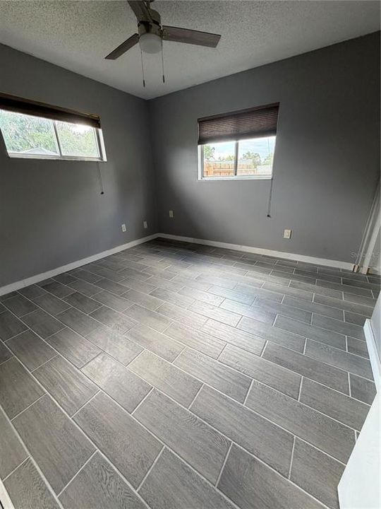 For Rent: $2,100 (3 beds, 2 baths, 1405 Square Feet)