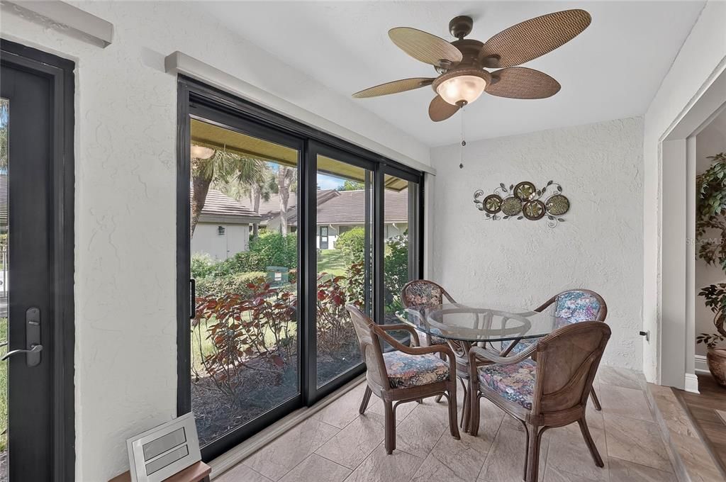 For Sale: $365,900 (2 beds, 2 baths, 1343 Square Feet)
