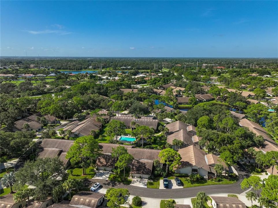 For Sale: $365,900 (2 beds, 2 baths, 1343 Square Feet)