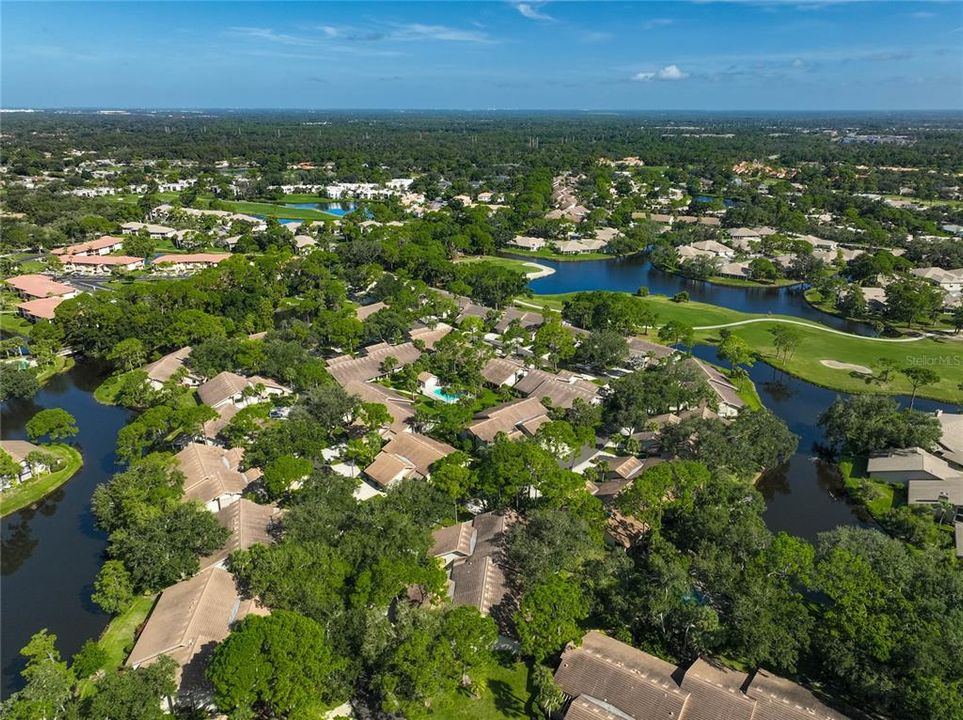 For Sale: $365,900 (2 beds, 2 baths, 1343 Square Feet)