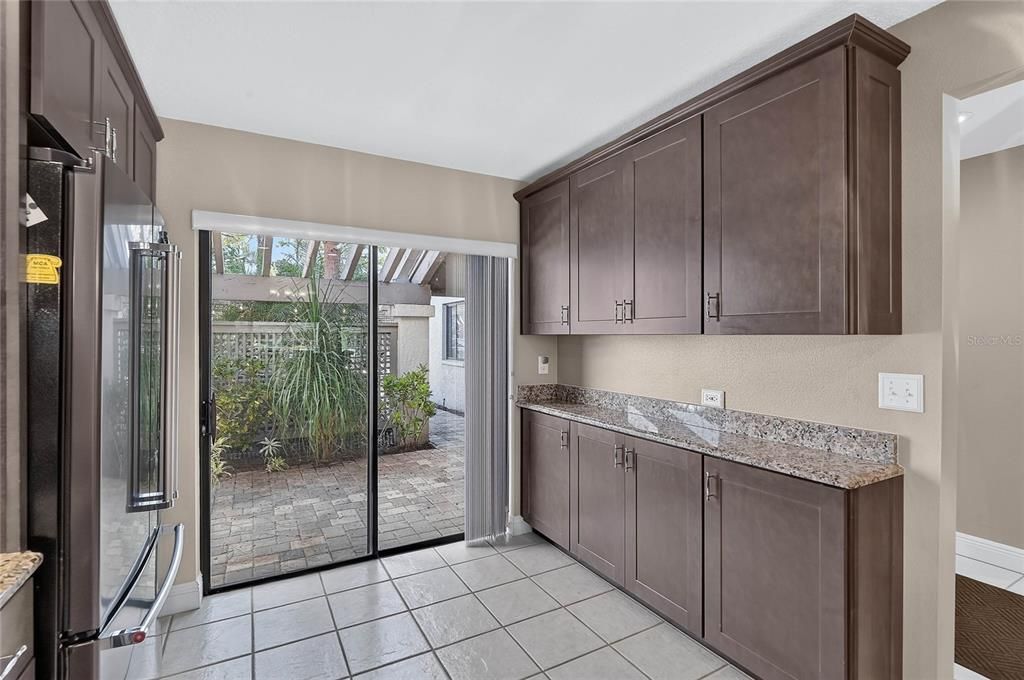 For Sale: $365,900 (2 beds, 2 baths, 1343 Square Feet)