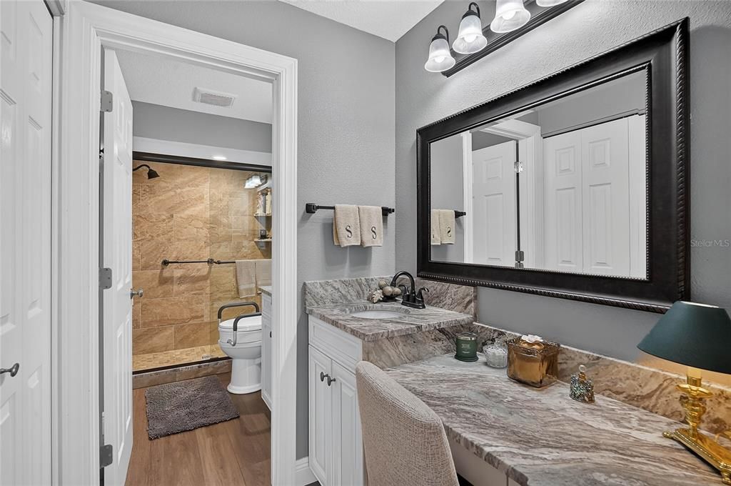 For Sale: $365,900 (2 beds, 2 baths, 1343 Square Feet)
