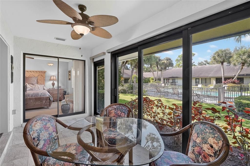 For Sale: $365,900 (2 beds, 2 baths, 1343 Square Feet)