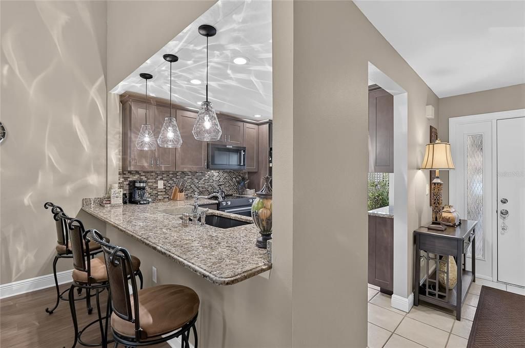 For Sale: $365,900 (2 beds, 2 baths, 1343 Square Feet)