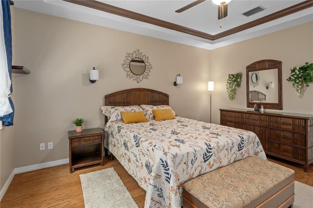 For Sale: $289,900 (3 beds, 2 baths, 1393 Square Feet)