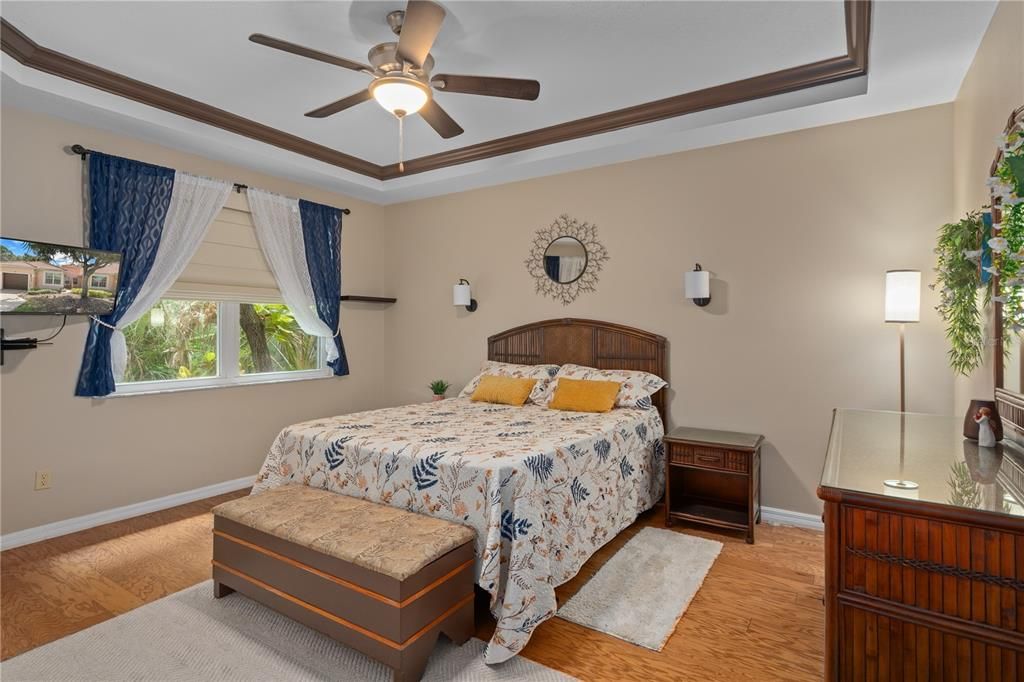 For Sale: $289,900 (3 beds, 2 baths, 1393 Square Feet)