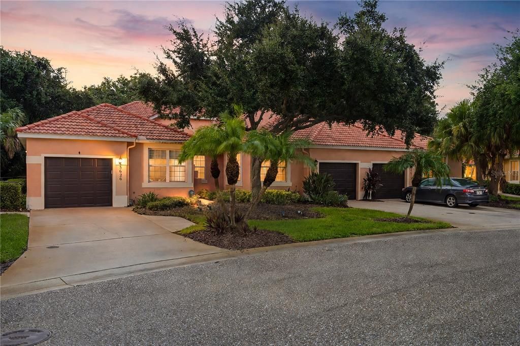 For Sale: $289,900 (3 beds, 2 baths, 1393 Square Feet)