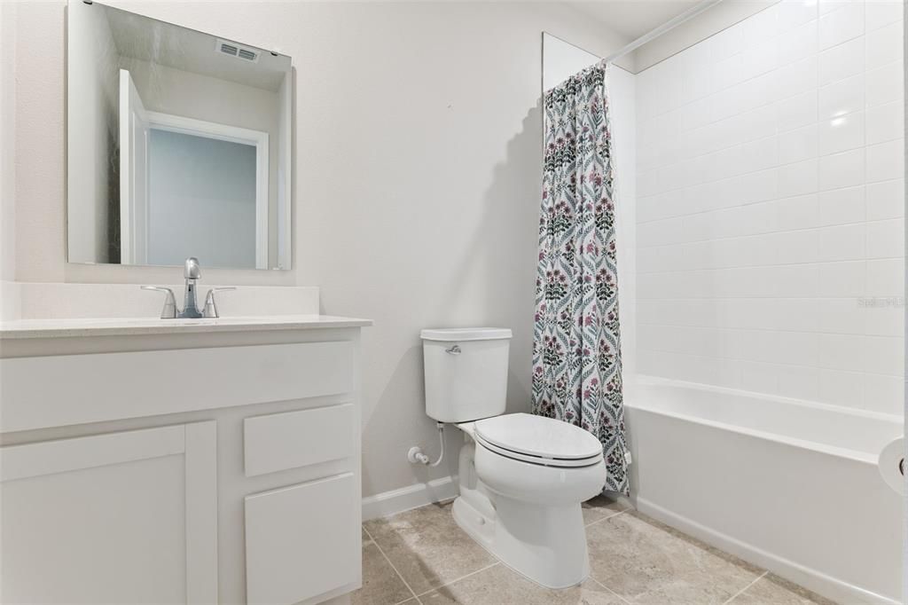 For Rent: $2,150 (3 beds, 2 baths, 1624 Square Feet)