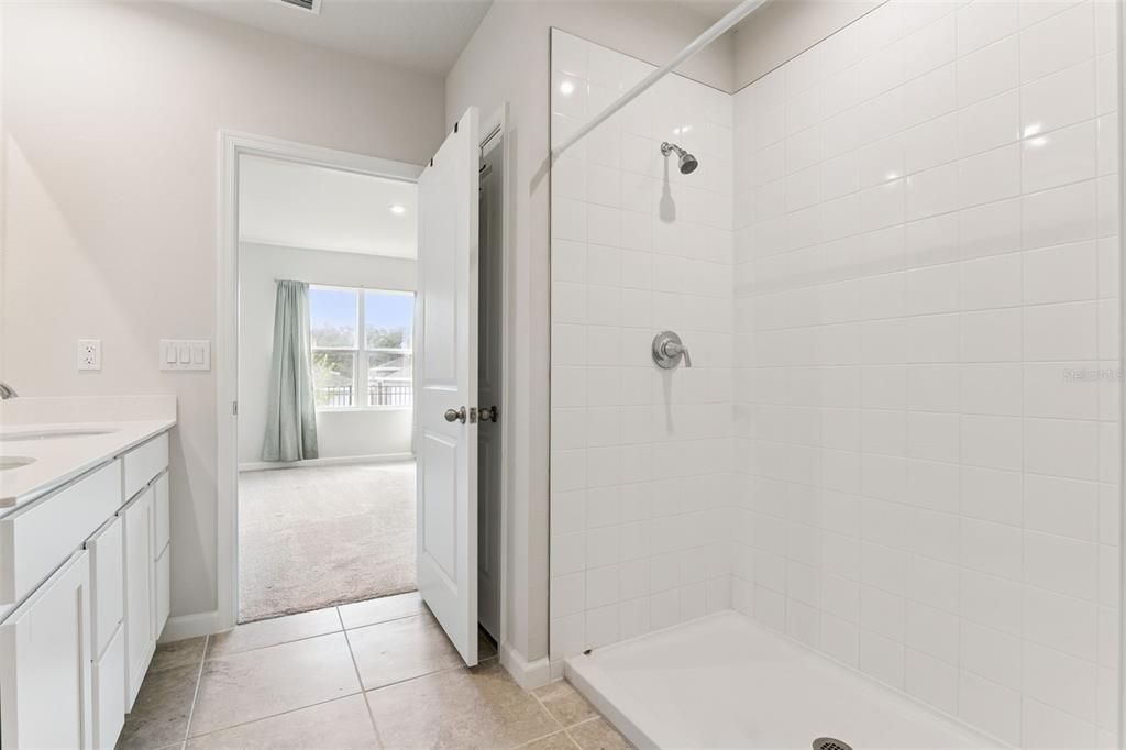 For Rent: $2,150 (3 beds, 2 baths, 1624 Square Feet)