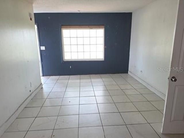 For Sale: $160,550 (3 beds, 2 baths, 1870 Square Feet)