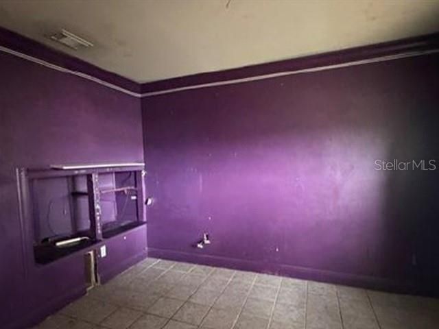 For Sale: $160,550 (3 beds, 2 baths, 1870 Square Feet)