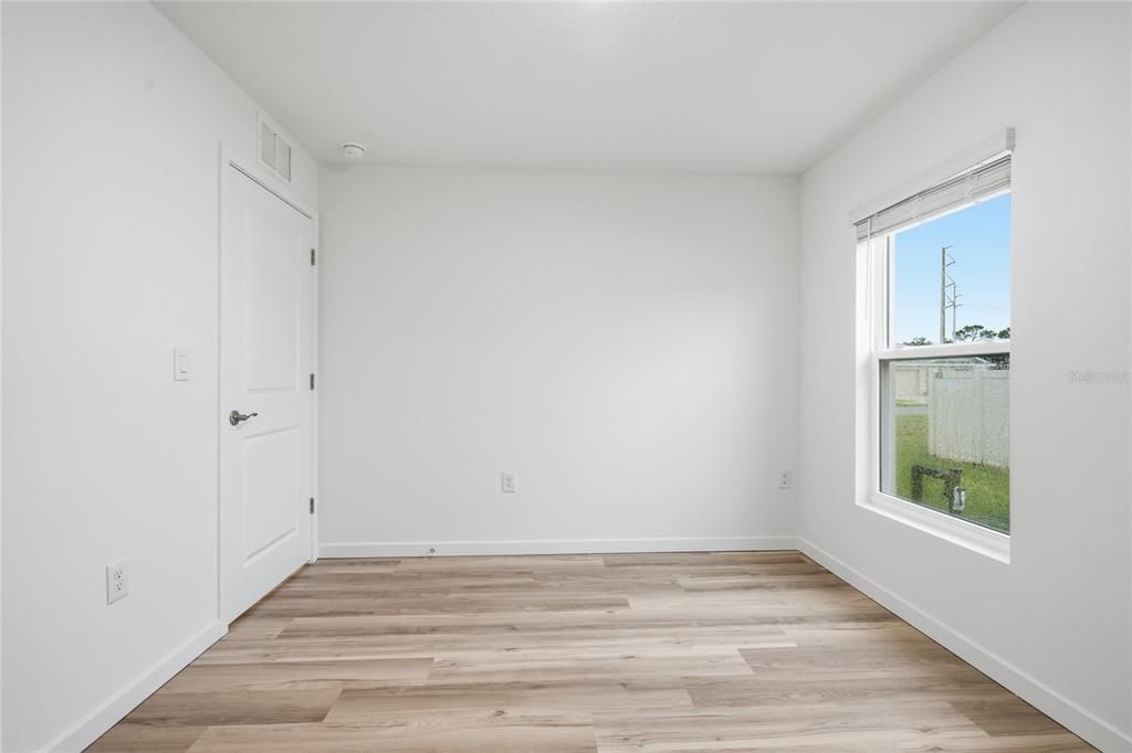 For Rent: $2,300 (4 beds, 2 baths, 1665 Square Feet)