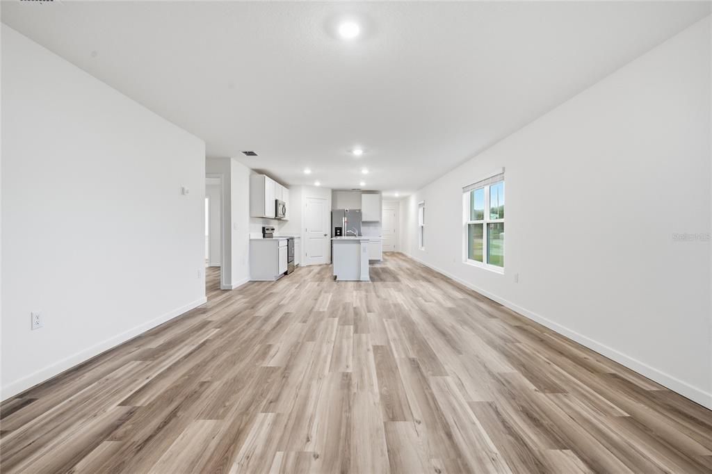 For Rent: $2,300 (4 beds, 2 baths, 1665 Square Feet)