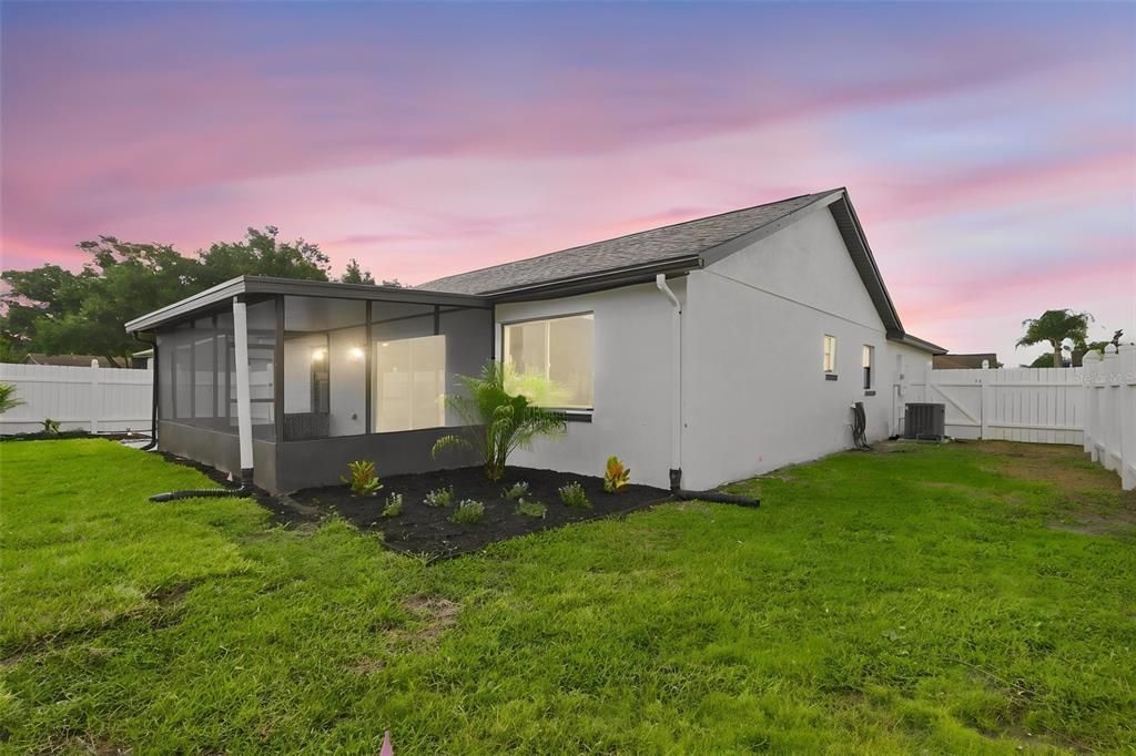 For Sale: $425,000 (3 beds, 2 baths, 1228 Square Feet)