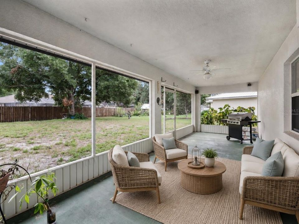 For Sale: $340,000 (3 beds, 2 baths, 1646 Square Feet)