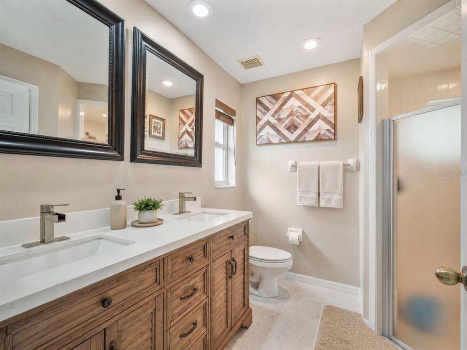 For Sale: $340,000 (3 beds, 2 baths, 1646 Square Feet)