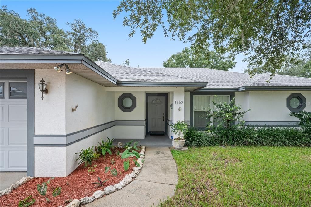 For Sale: $340,000 (3 beds, 2 baths, 1646 Square Feet)