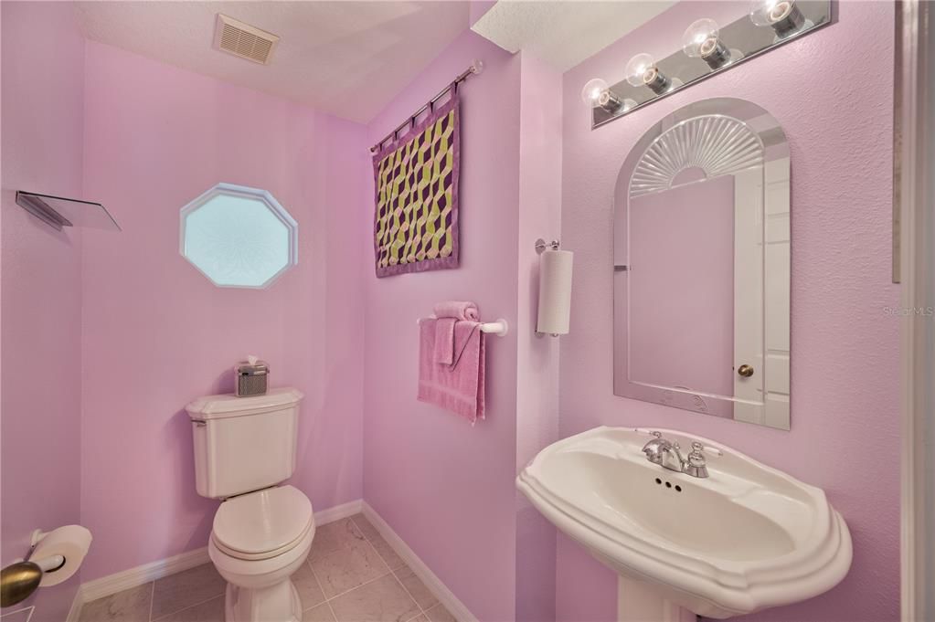 For Sale: $340,000 (3 beds, 2 baths, 1646 Square Feet)