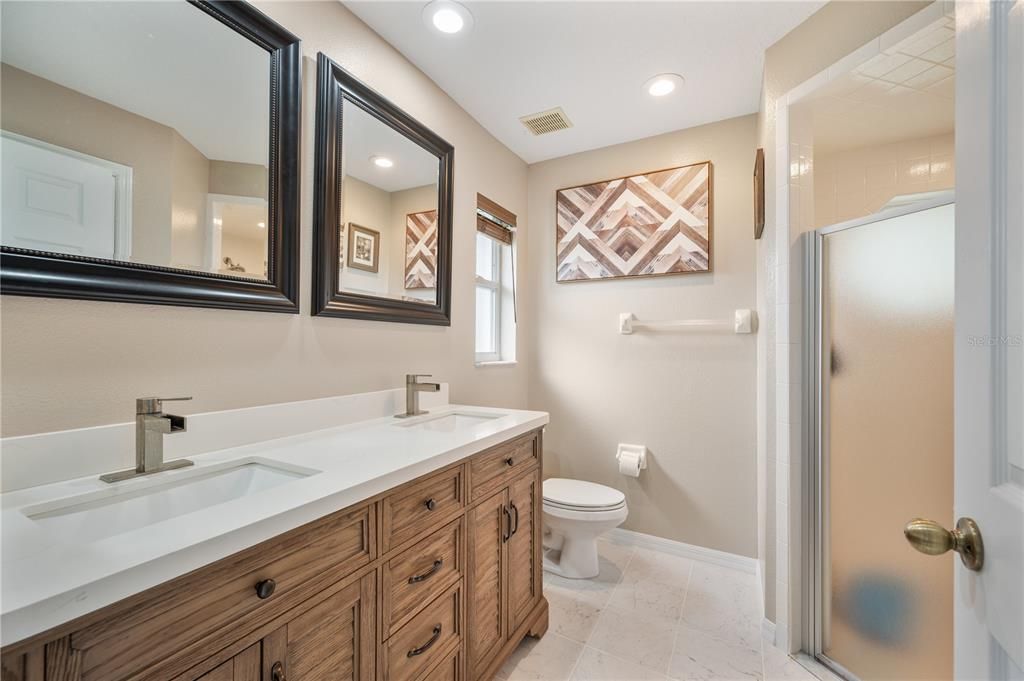 For Sale: $340,000 (3 beds, 2 baths, 1646 Square Feet)