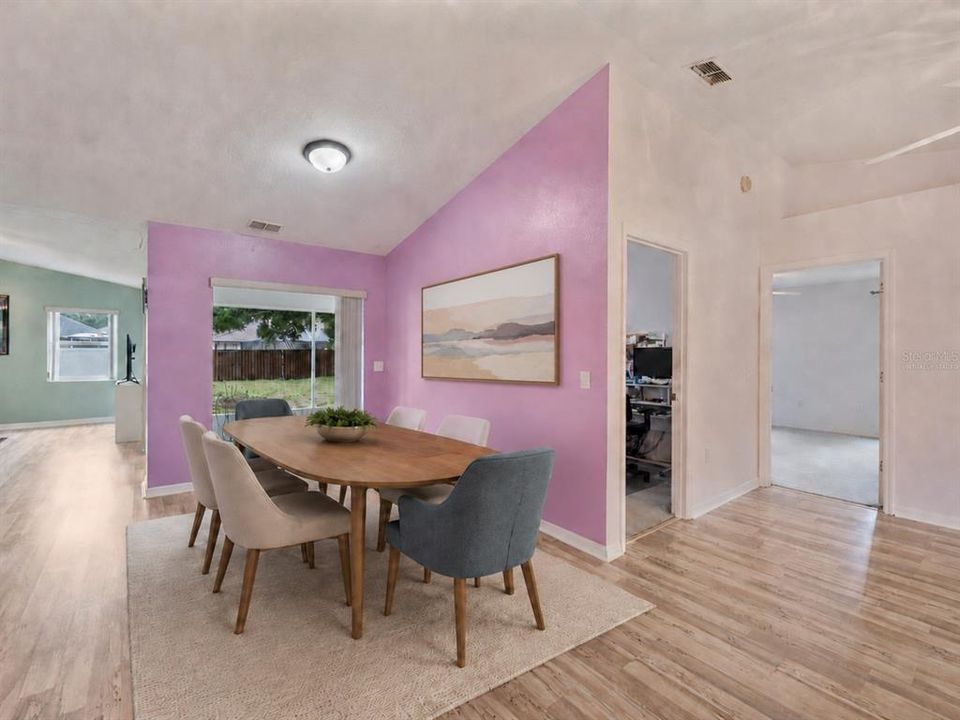 For Sale: $340,000 (3 beds, 2 baths, 1646 Square Feet)