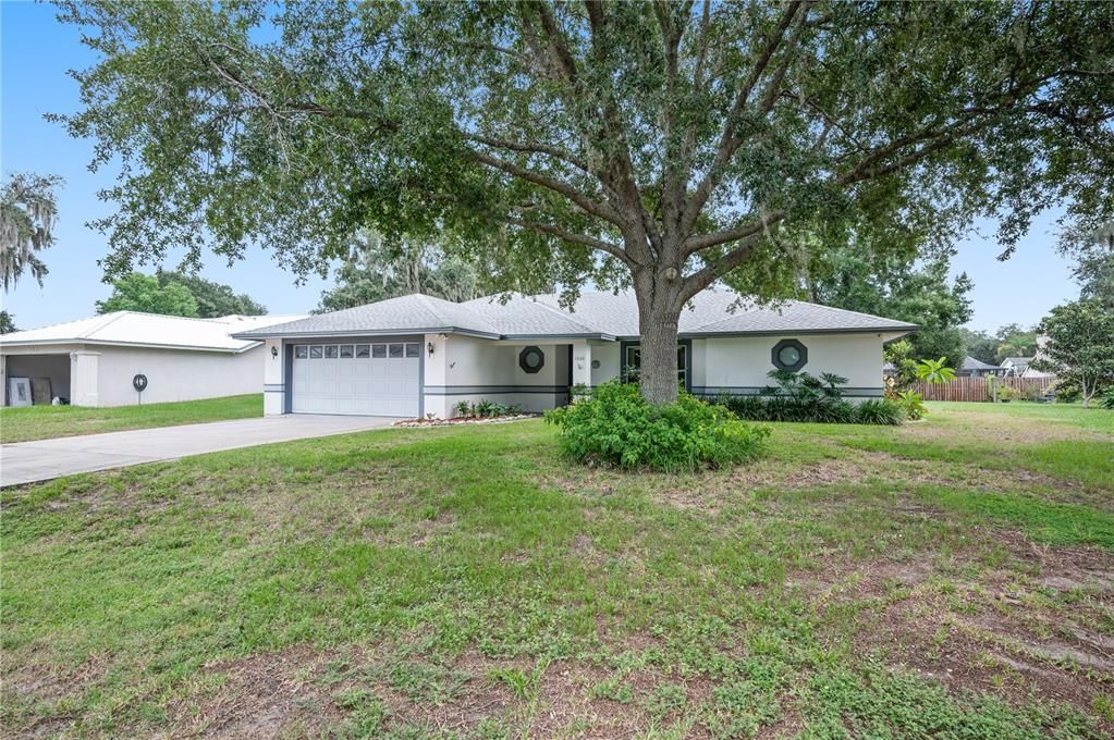 For Sale: $340,000 (3 beds, 2 baths, 1646 Square Feet)