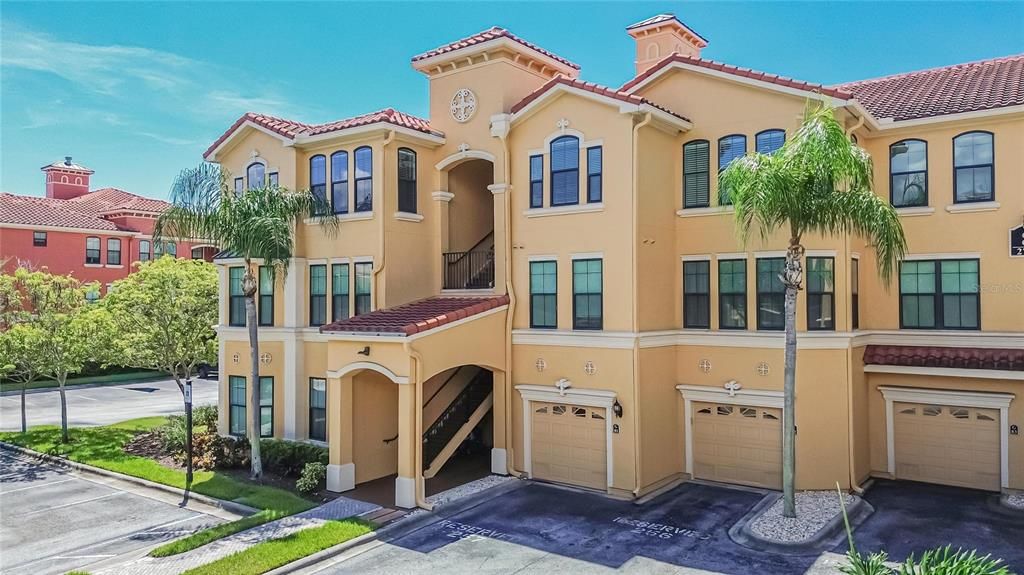 For Sale: $245,000 (2 beds, 2 baths, 1230 Square Feet)