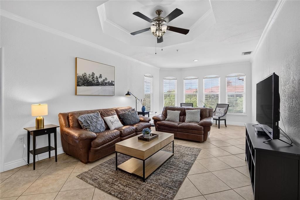 For Sale: $245,000 (2 beds, 2 baths, 1230 Square Feet)