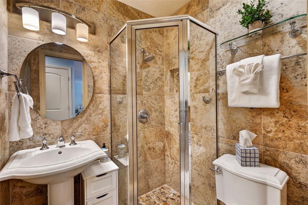 For Sale: $669,000 (2 beds, 2 baths, 1083 Square Feet)