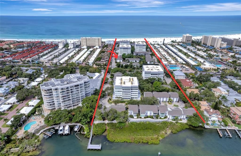 For Sale: $669,000 (2 beds, 2 baths, 1083 Square Feet)