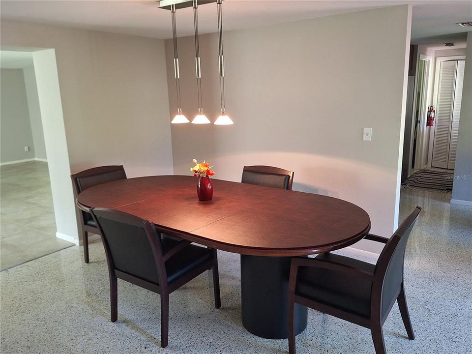 For Rent: $3,250 (3 beds, 2 baths, 1864 Square Feet)