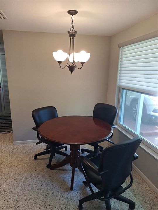 For Rent: $3,250 (3 beds, 2 baths, 1864 Square Feet)