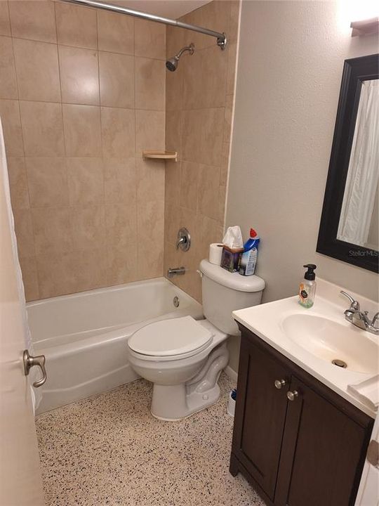 For Rent: $3,250 (3 beds, 2 baths, 1864 Square Feet)