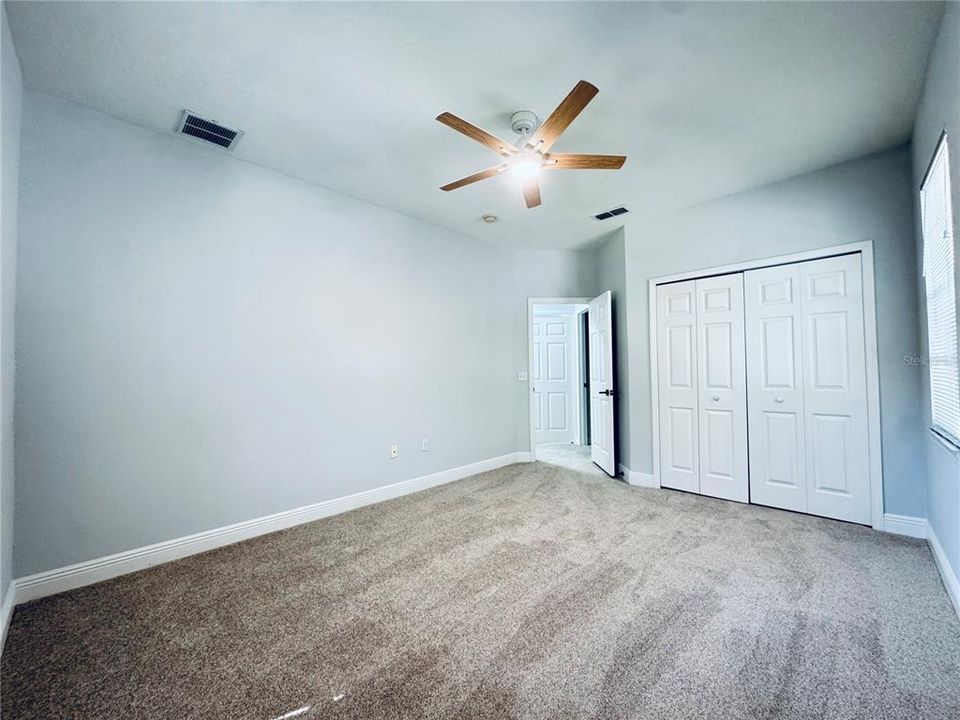 For Sale: $229,900 (2 beds, 1 baths, 966 Square Feet)
