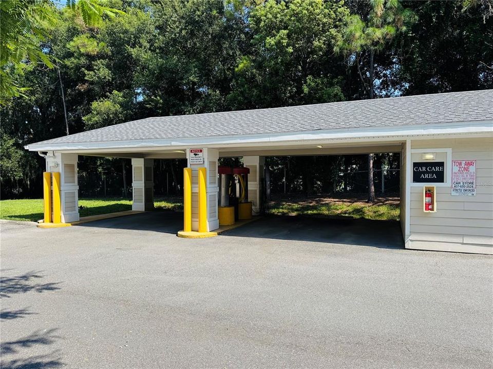 For Sale: $229,900 (2 beds, 1 baths, 966 Square Feet)