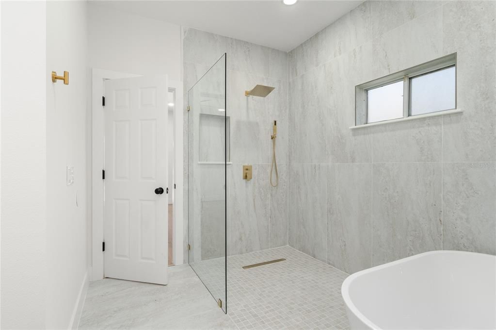 For Sale: $640,000 (4 beds, 3 baths, 2420 Square Feet)