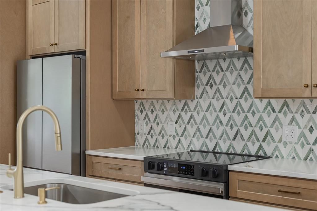 For Sale: $640,000 (4 beds, 3 baths, 2420 Square Feet)