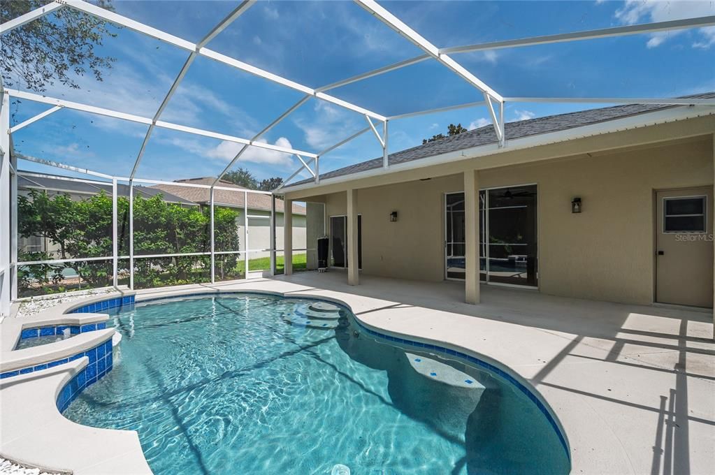 For Sale: $640,000 (4 beds, 3 baths, 2420 Square Feet)
