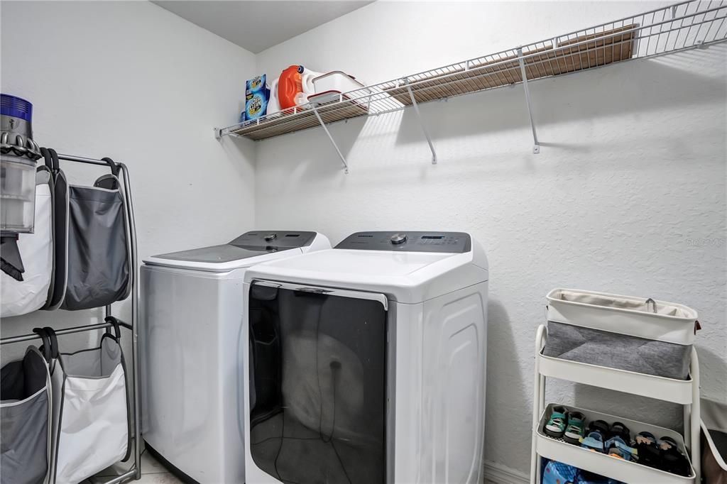 En Venta: $325,000 (3 camas, 2 baños, 1771 Pies cuadrados)