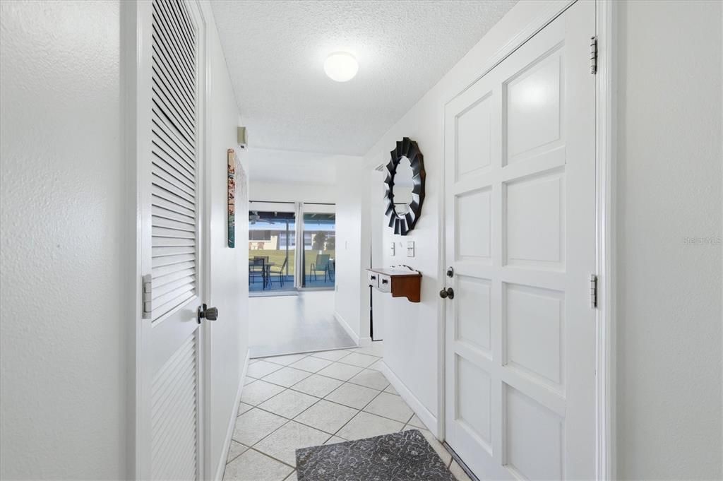 For Sale: $229,900 (2 beds, 2 baths, 1155 Square Feet)