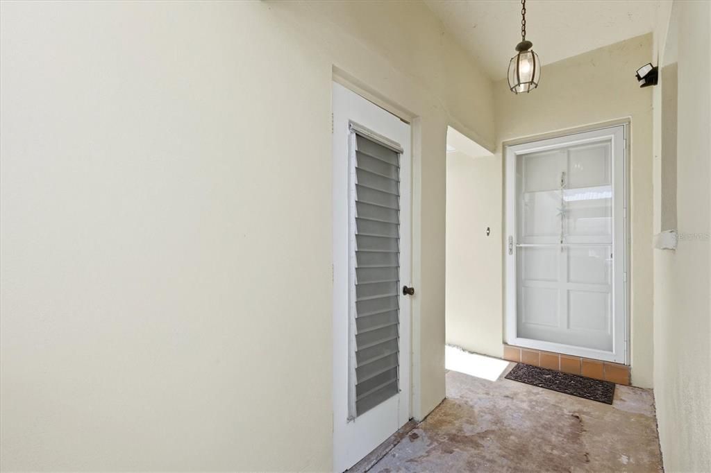 For Sale: $229,900 (2 beds, 2 baths, 1155 Square Feet)