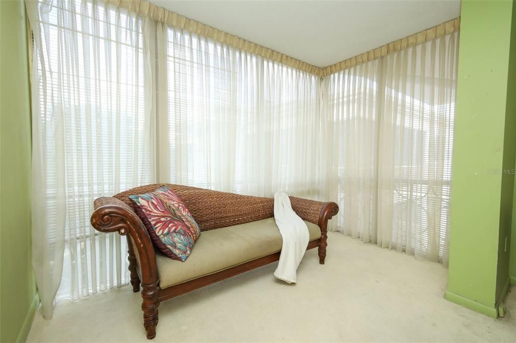 For Sale: $1,050,000 (2 beds, 2 baths, 1763 Square Feet)
