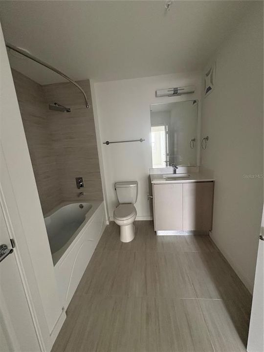 For Rent: $1,700 (2 beds, 2 baths, 1023 Square Feet)