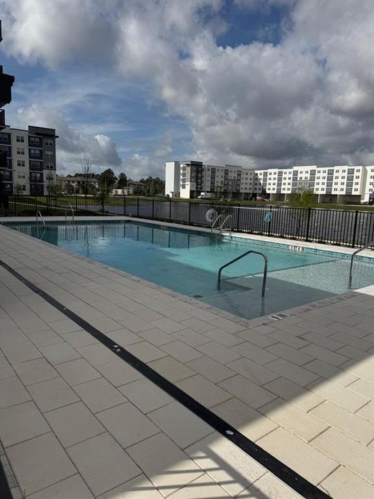 For Rent: $1,700 (2 beds, 2 baths, 1023 Square Feet)