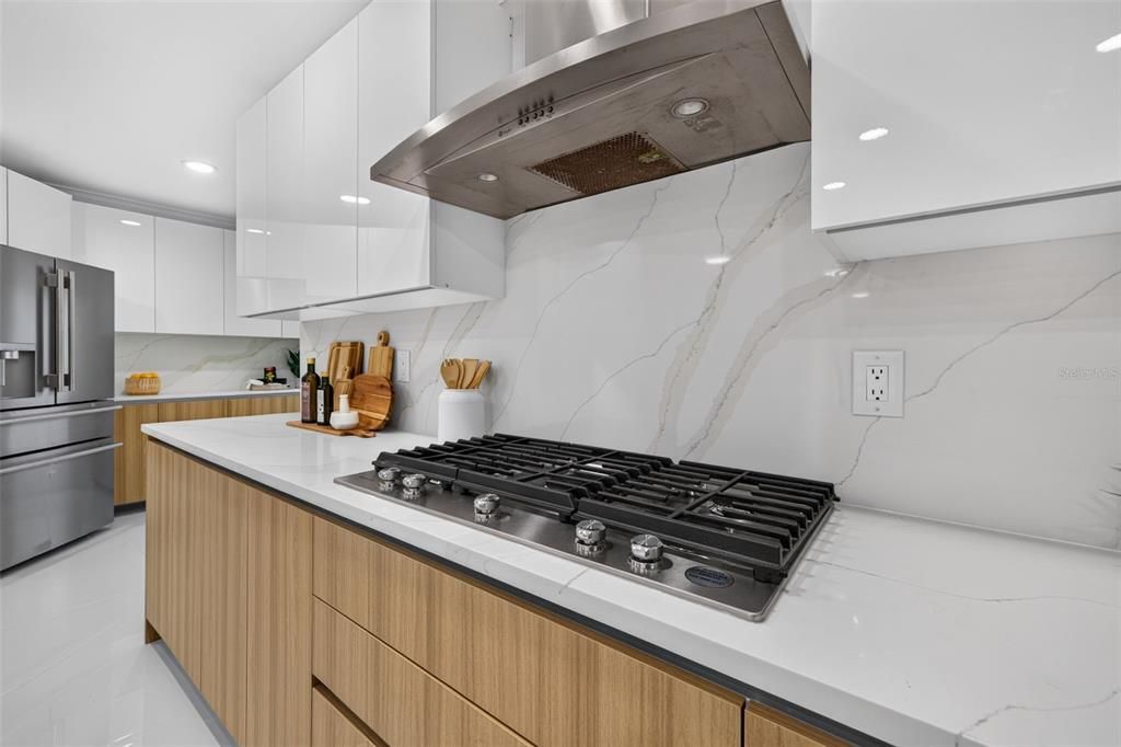 En Venta: $1,695,000 (4 camas, 4 baños, 2598 Pies cuadrados)