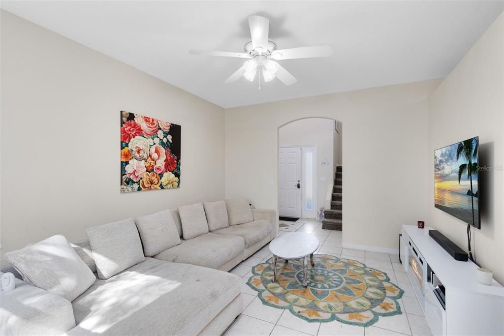 For Sale: $394,900 (4 beds, 2 baths, 2197 Square Feet)
