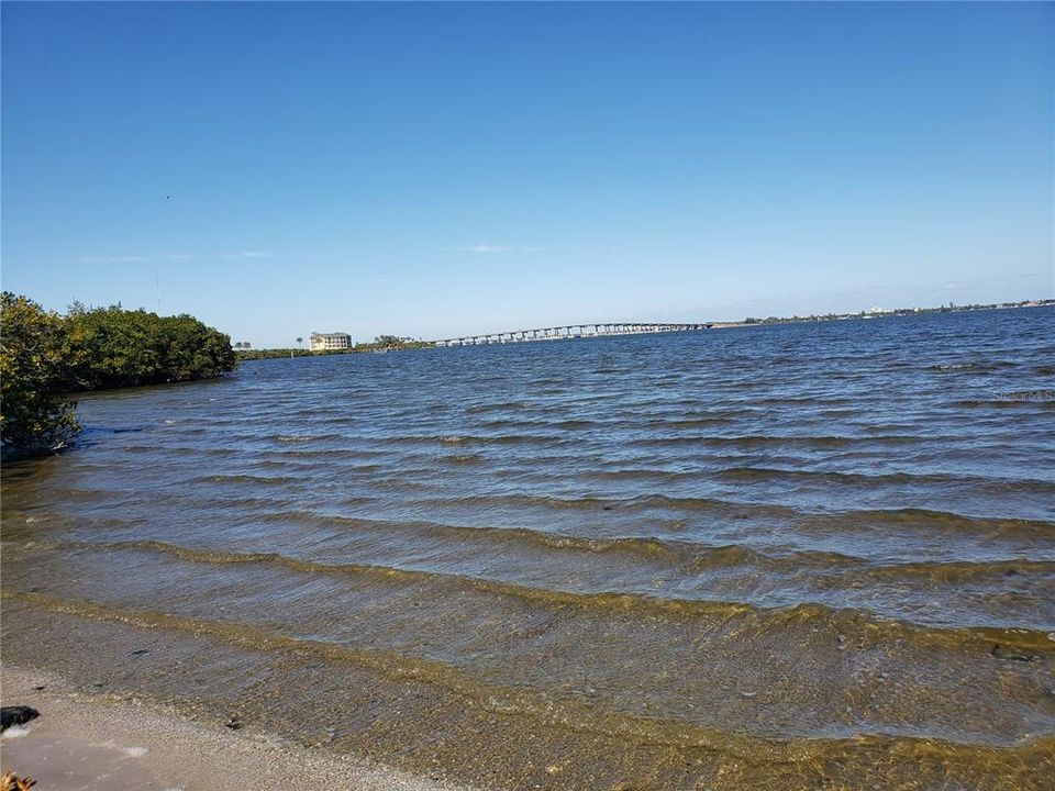 For Sale: $394,900 (4 beds, 2 baths, 2197 Square Feet)