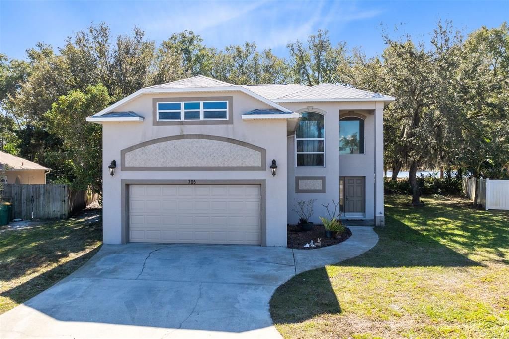 For Sale: $394,900 (4 beds, 2 baths, 2197 Square Feet)